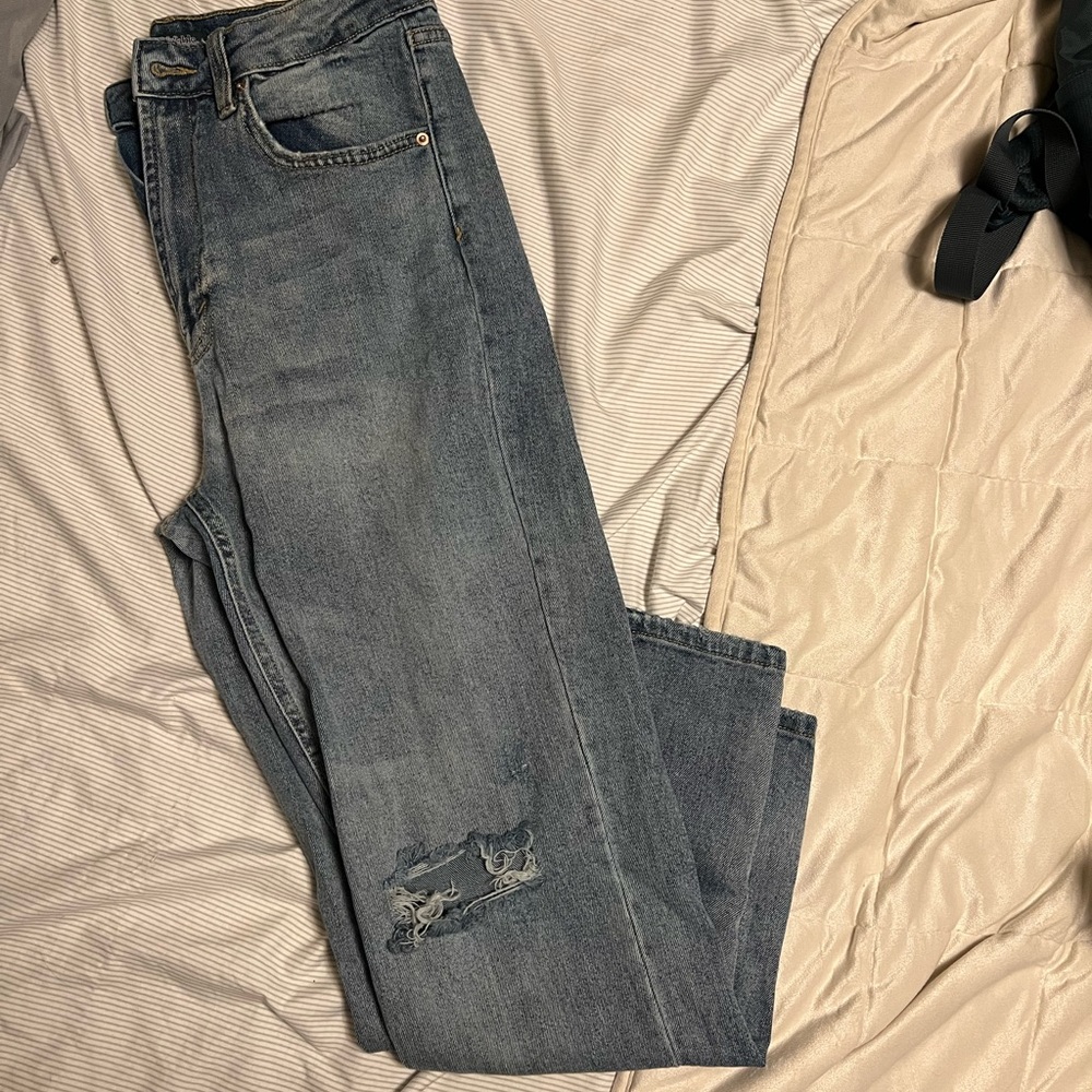 🍒4 for $25🍒 distressed mom jeans